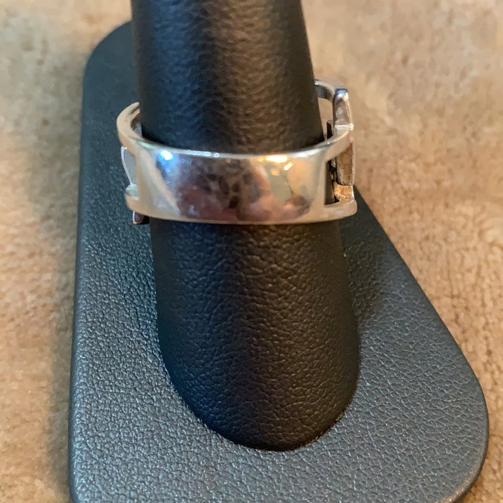 Silver ring - Picture 4 of 7